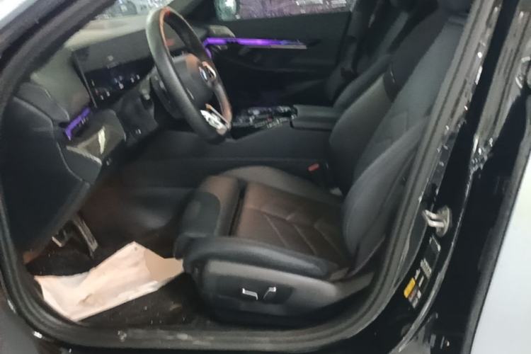 Used BMW i5 2024 xDrive M60 Left Front Seat