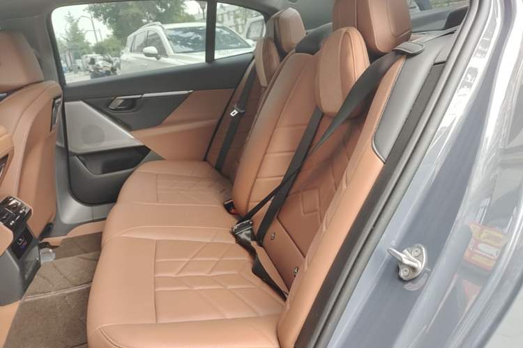 Used BMW i5 2024 eDrive 35L M Sport Package Left Rear Seat