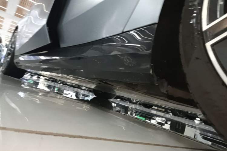 Used BMW i5 2024 xDrive M60 Left Side Sill