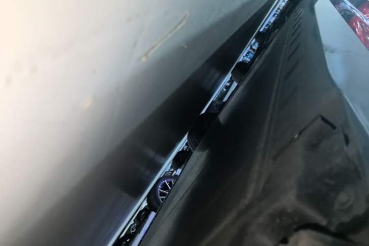 Used BMW i5 2024 eDrive 35L Prestige Luxury Package Left Side Sill