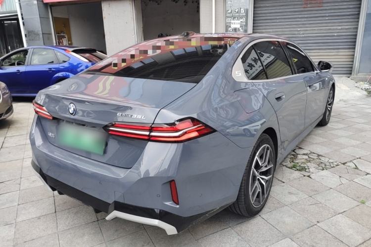 Used BMW i5 2024 eDrive 35L M Sport Package Rear Right 45 Deg