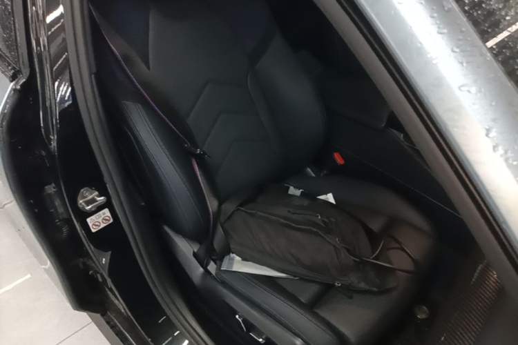 Used BMW i5 2024 xDrive M60 Right Front Seat