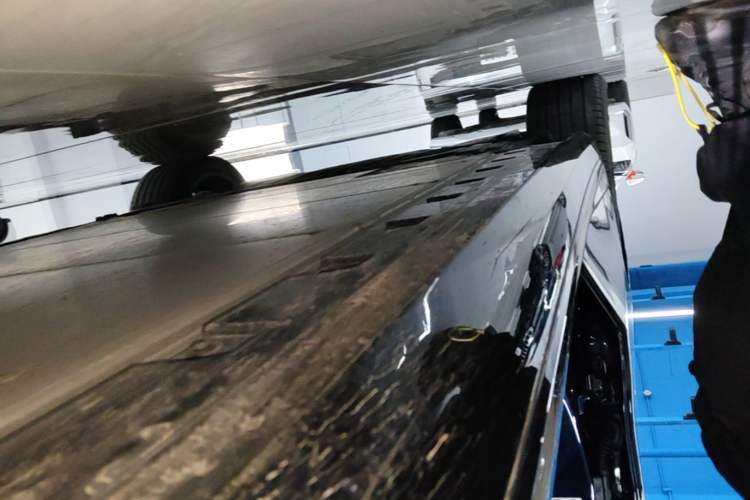Used BMW i5 2024 eDrive 35L M Sport Package Right Side Sill