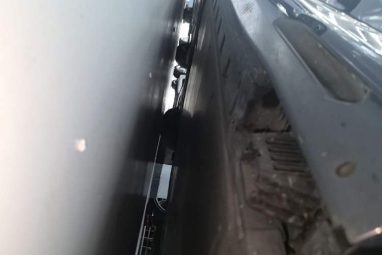 Used BMW i5 2024 eDrive 35L Prestige Luxury Package Right Side Sill