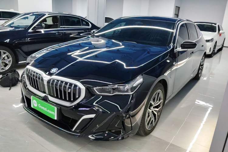 Used BMW i5 2024 eDrive 35L M Sport Package Guazi used car, China used car export, Used car for sale, Used cars, Cheapest cars for sale