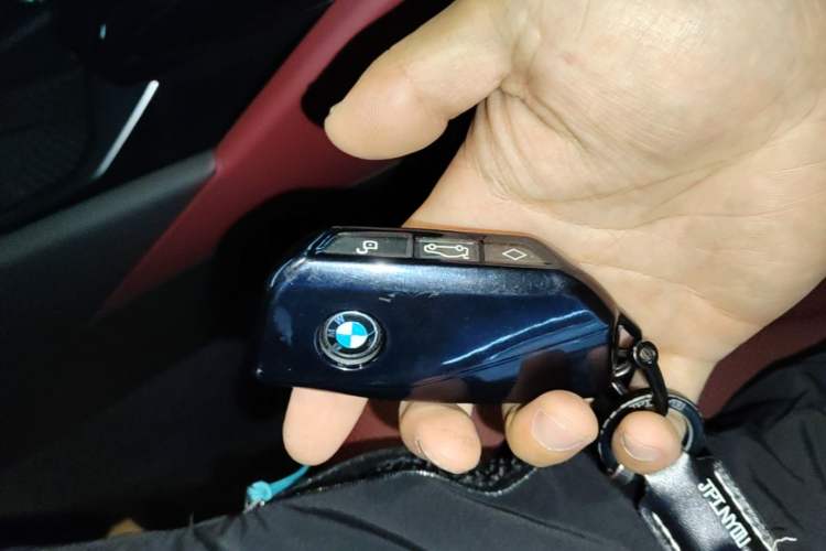 Used BMW i5 2024 eDrive 35L M Sport Package Vehicle Key