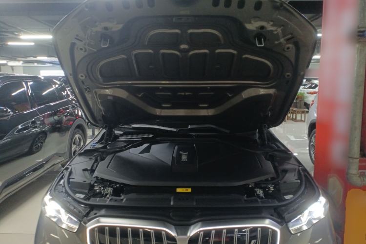 Used BMW i5 2024 eDrive 35L M Sport Package Engine Bay