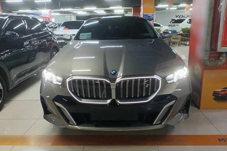 Used BMW i5 2024 eDrive 35L M Sport Package Exterior 1