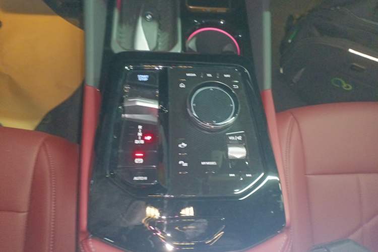 Used BMW i5 2024 eDrive 35L M Sport Package Gear Lever