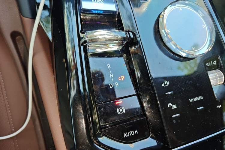 Used BMW i5 2024 eDrive 35L Prestige Luxury Package Gear Lever