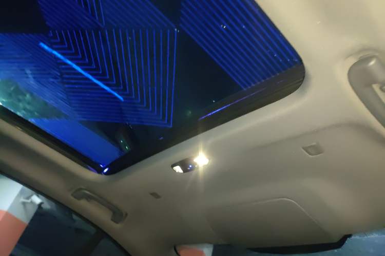 Used BMW i5 2024 eDrive 35L M Sport Package Headliner
