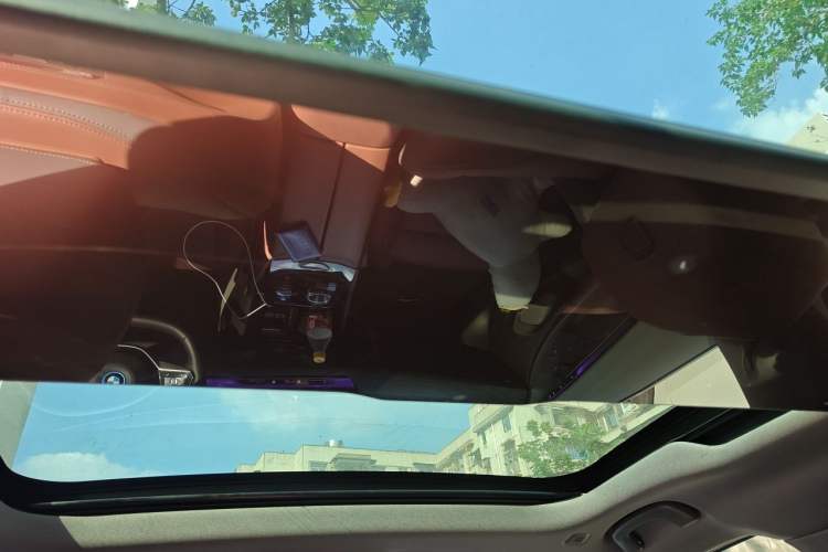 Used BMW i5 2024 eDrive 35L Prestige Luxury Package Headliner