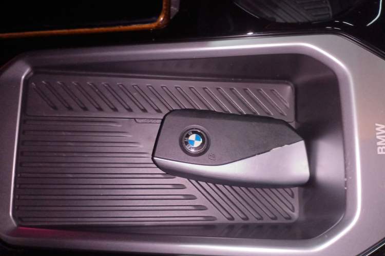 Used BMW i5 2024 eDrive 35L M Sport Package Interior 1