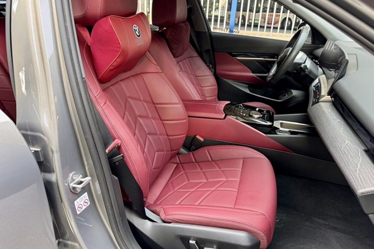 Used BMW i5 2024 eDrive 35L M Sport Package Interior 9