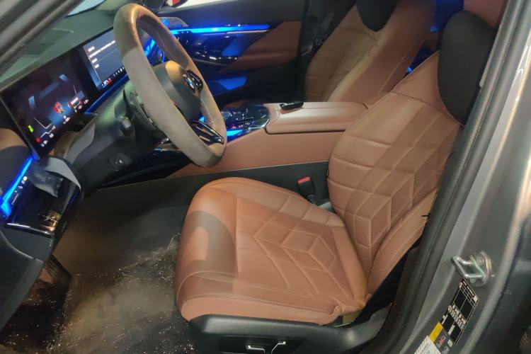 Used BMW i5 2024 eDrive 35L M Sport Package Left Front Seat
