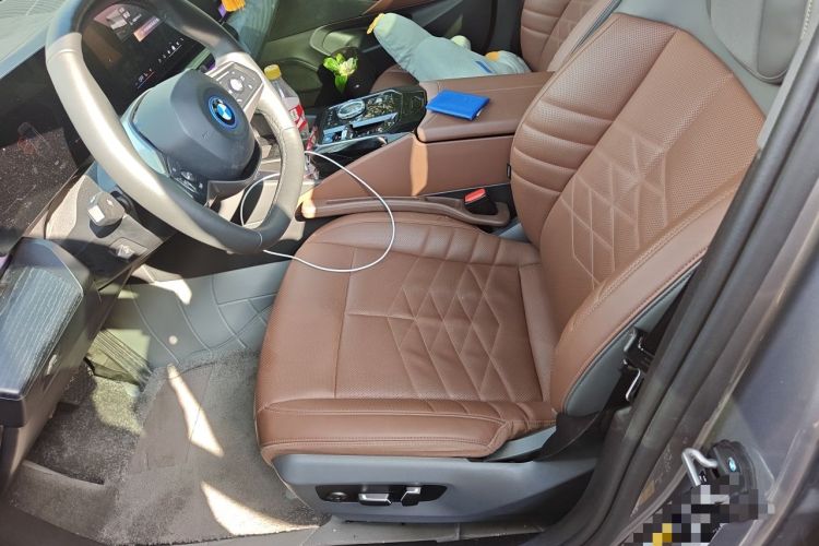 Used BMW i5 2024 eDrive 35L Prestige Luxury Package Left Front Seat