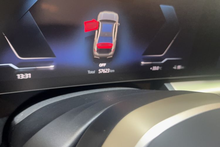 Used BMW i5 2024 eDrive 35L M Sport Package Odometer Close Up