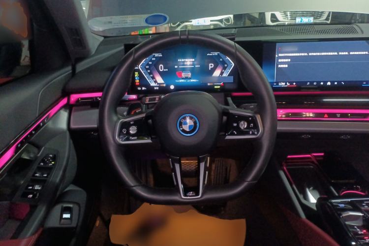 Used BMW i5 2024 eDrive 35L M Sport Package Steering Wheel