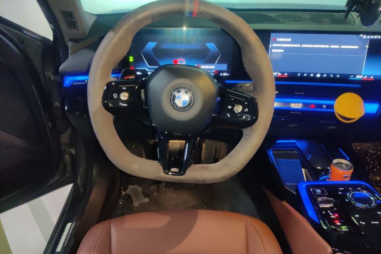 Used BMW i5 2024 eDrive 35L M Sport Package Steering Wheel