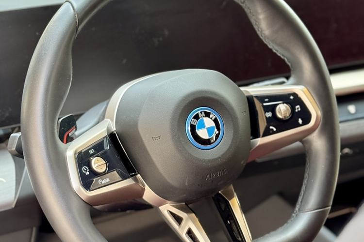 Used BMW i5 2024 eDrive 35L M Sport Package Steering Wheel