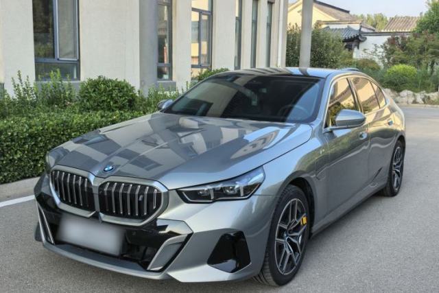 Używany BMW i5 2024 eDrive 35L M Sport Package