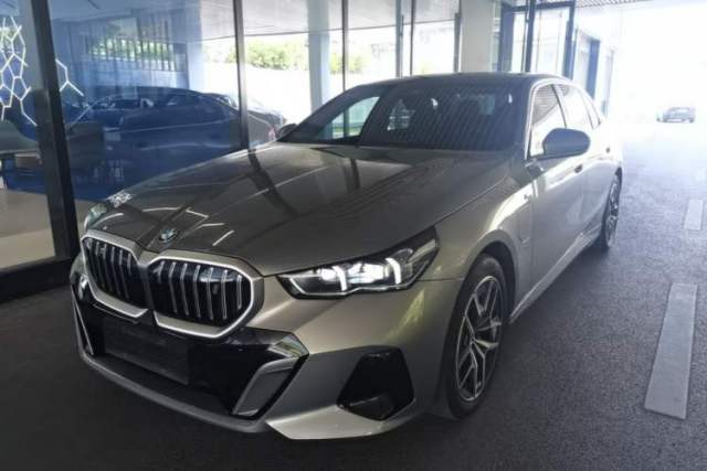 Used BMW i5 2024 eDrive 35L Luxury Model with M Sport Package