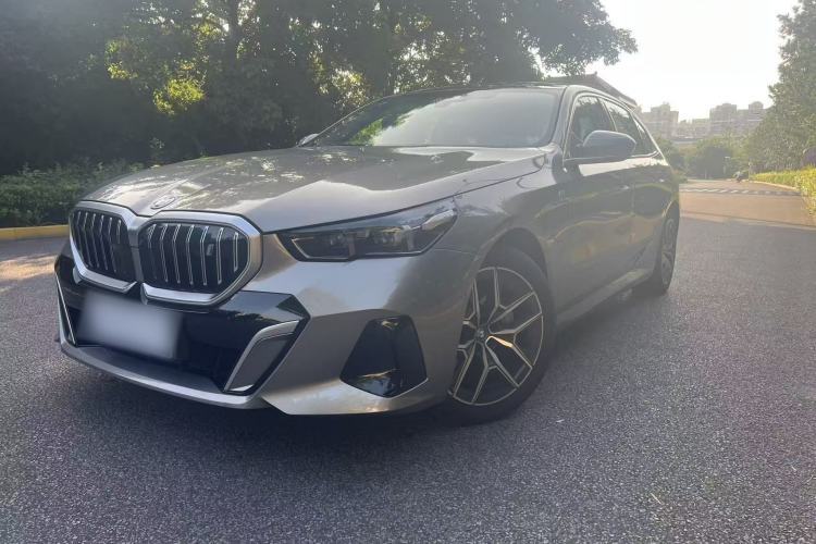 Used BMW i5 2024 eDrive 35L Luxury Model with M Sport Package Guazi used car, China used car export, Used car for sale, Used  cars, Cheapest cars for sale