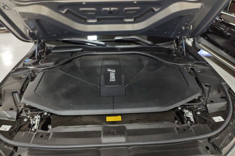 Used BMW i5 2024 eDrive 35L M Sport Package Engine Bay