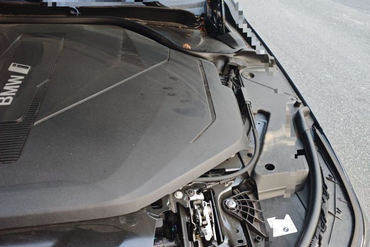 Used BMW i5 2024 eDrive 35L M Sport Package Engine Bay Left