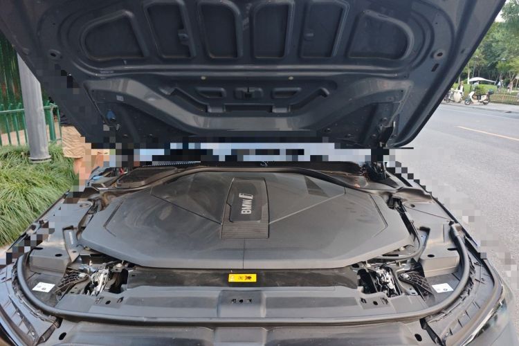 Used BMW i5 2024 eDrive 35L M Sport Package Engine Bay