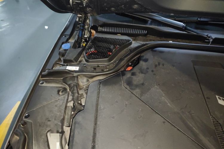 Used BMW i5 2024 eDrive 35L M Sport Package Engine Bay Right
