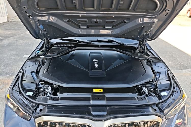 Used BMW i5 2024 eDrive 35L M Sport Package Engine Bay
