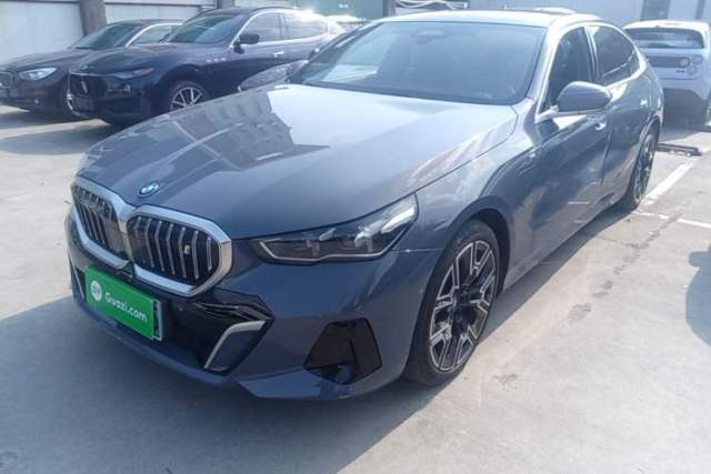 Used BMW i5 2024 eDrive 35L Luxury Model with M Sport Package