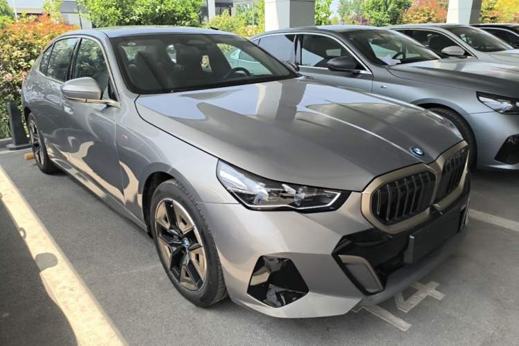 Used BMW i5 2024 eDrive 35L M Sport Package Exterior 1