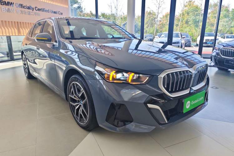Used BMW i5 2024 eDrive 35L M Sport Package Exterior 2