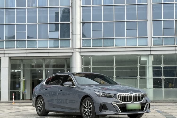 Used BMW i5 2024 eDrive 35L M Sport Package Exterior 3
