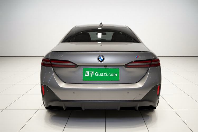 Used BMW i5 2024 xDrive M60 Exterior 4