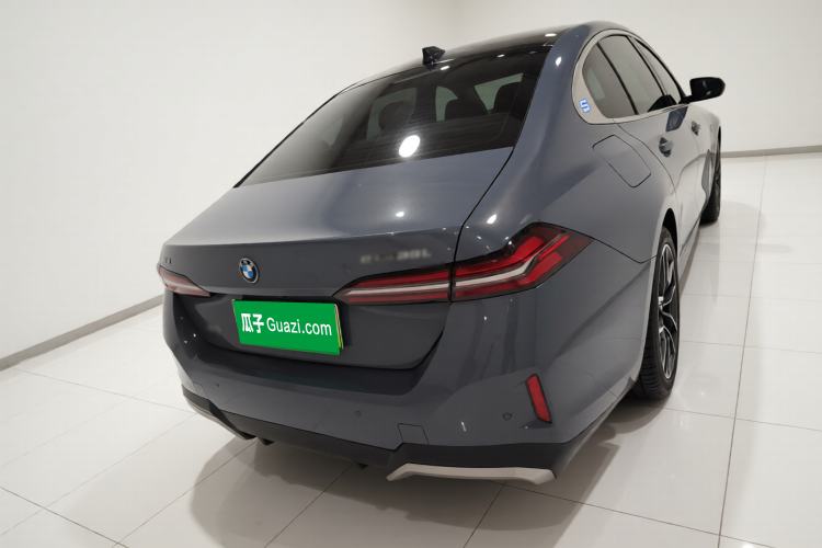 Used BMW i5 2024 eDrive 35L M Sport Package Exterior 4