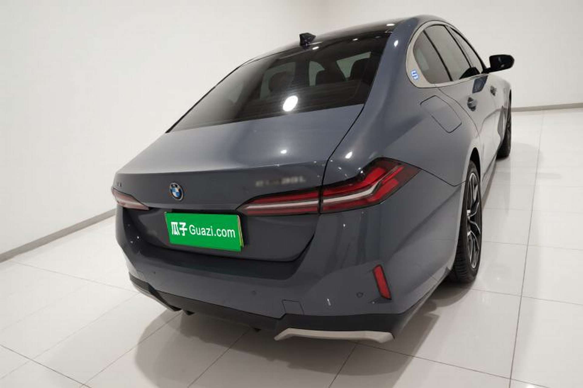 Used BMW i5 2024 eDrive 35L M Sport Package Exterior 4