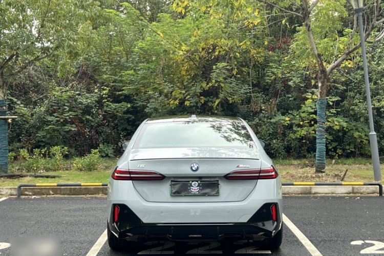 Used BMW i5 2024 xDrive M60 Exterior 5