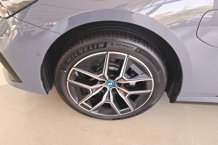 Used BMW i5 2024 eDrive 35L M Sport Package Exterior 7
