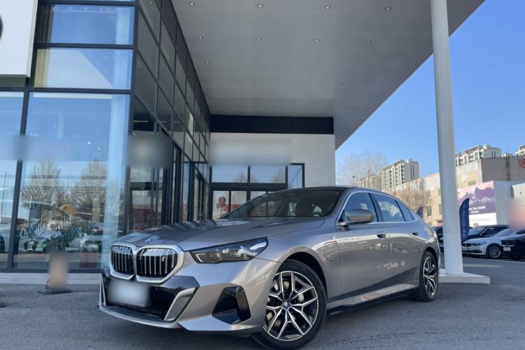 Used BMW i5 2024 eDrive 35L M Sport Package Exterior 7