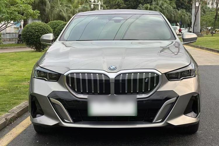 Used BMW i5 2024 eDrive 35L M Sport Package Front