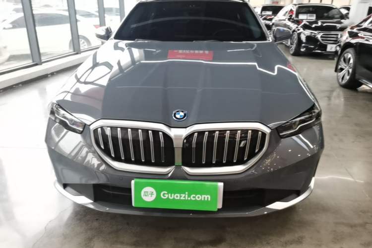 Used BMW i5 2024 eDrive 35L Prestige Luxury Package Front