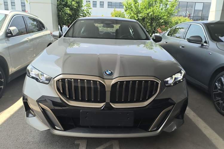 Used BMW i5 2024 eDrive 35L M Sport Package Front