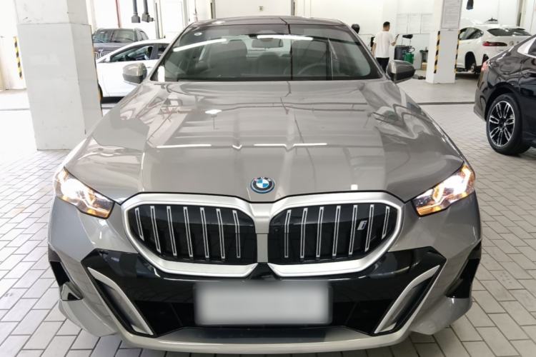 Used BMW i5 2024 eDrive 35L Luxury Model with M Sport Package Front