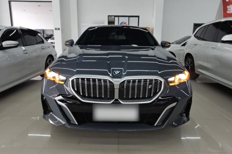 Used BMW i5 2024 eDrive 35L Luxury Model with M Sport Package Front