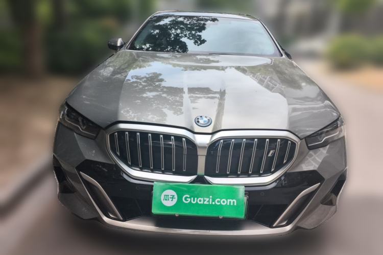 Used BMW i5 2024 eDrive 35L Luxury Model with M Sport Package Front