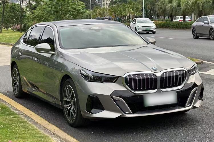 Used BMW i5 2024 eDrive 35L M Sport Package Front Right 45 Deg