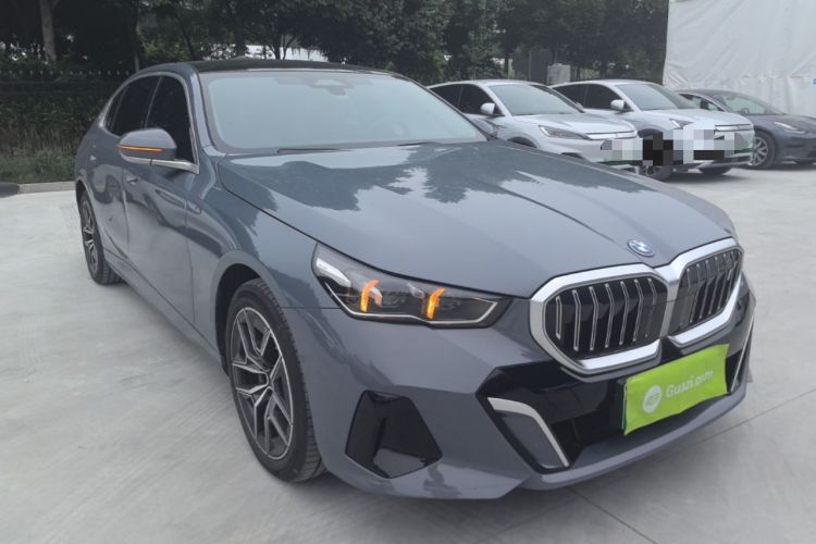 Used BMW i5 2024 eDrive 35L M Sport Package Front Right 45 Deg